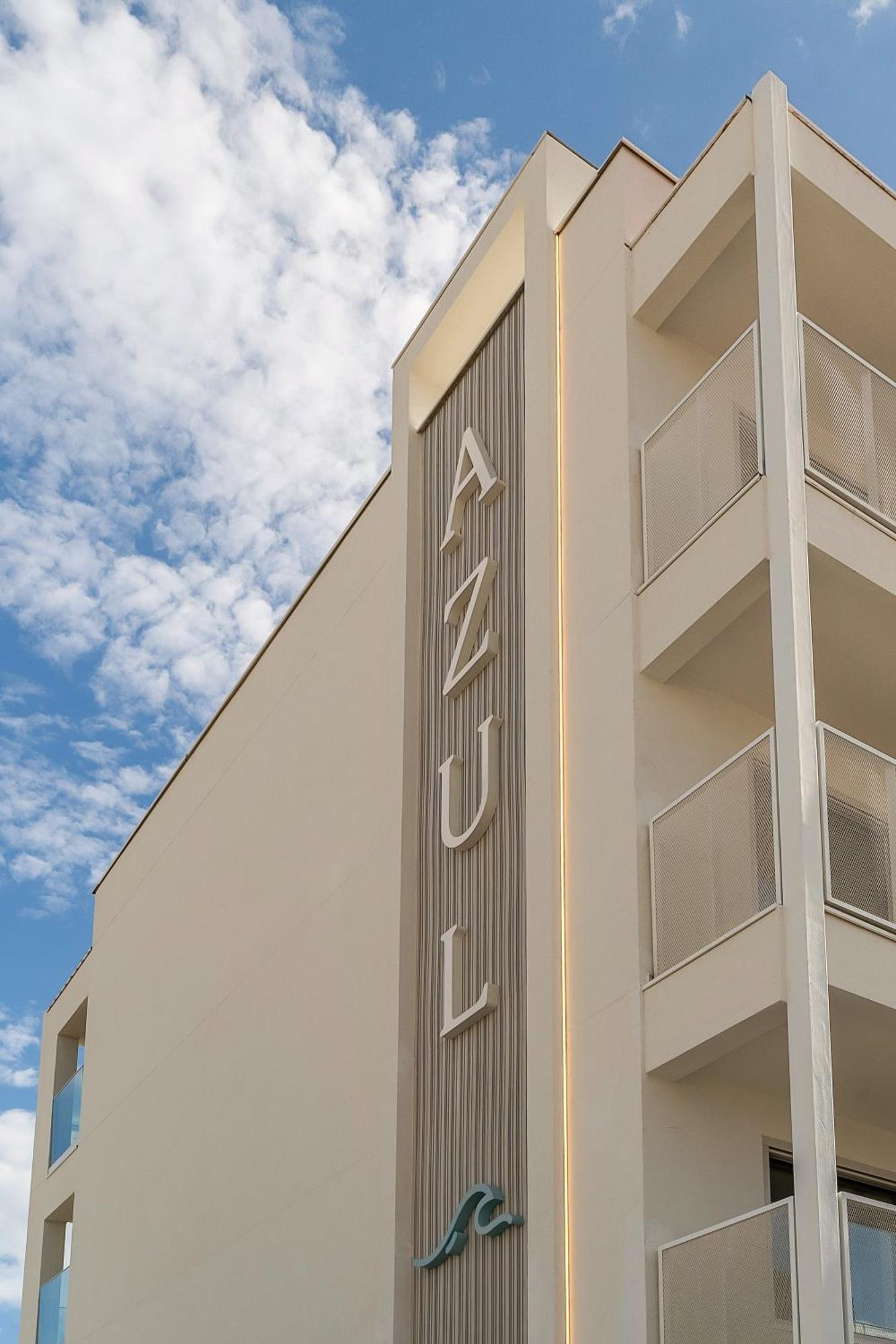 Apartamentos Azul Castelldefels Luaran gambar