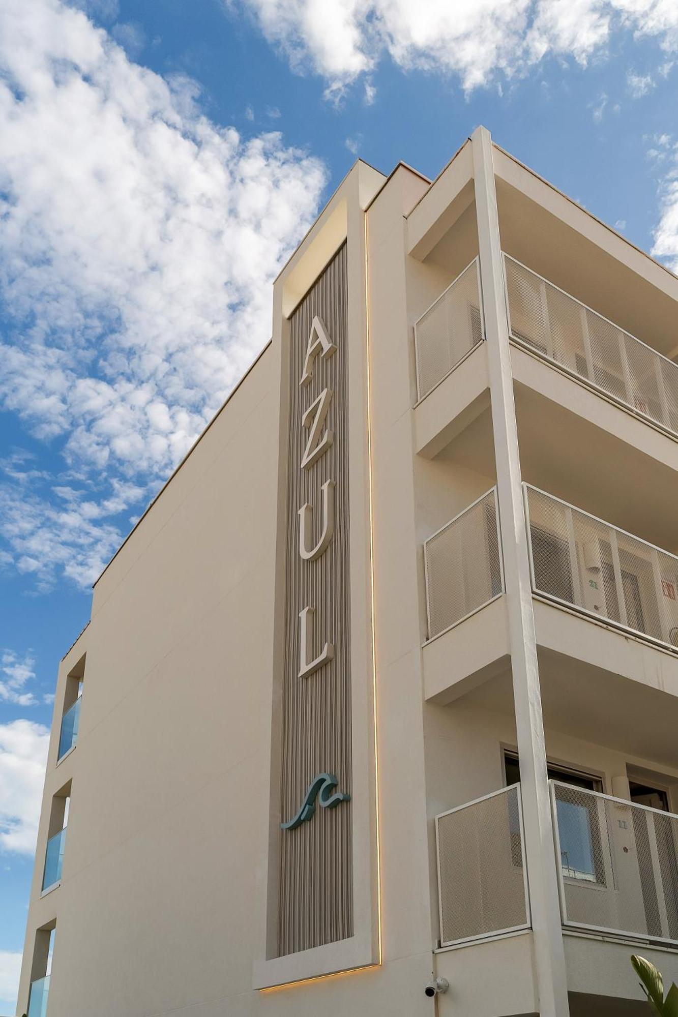 Apartamentos Azul Castelldefels Luaran gambar