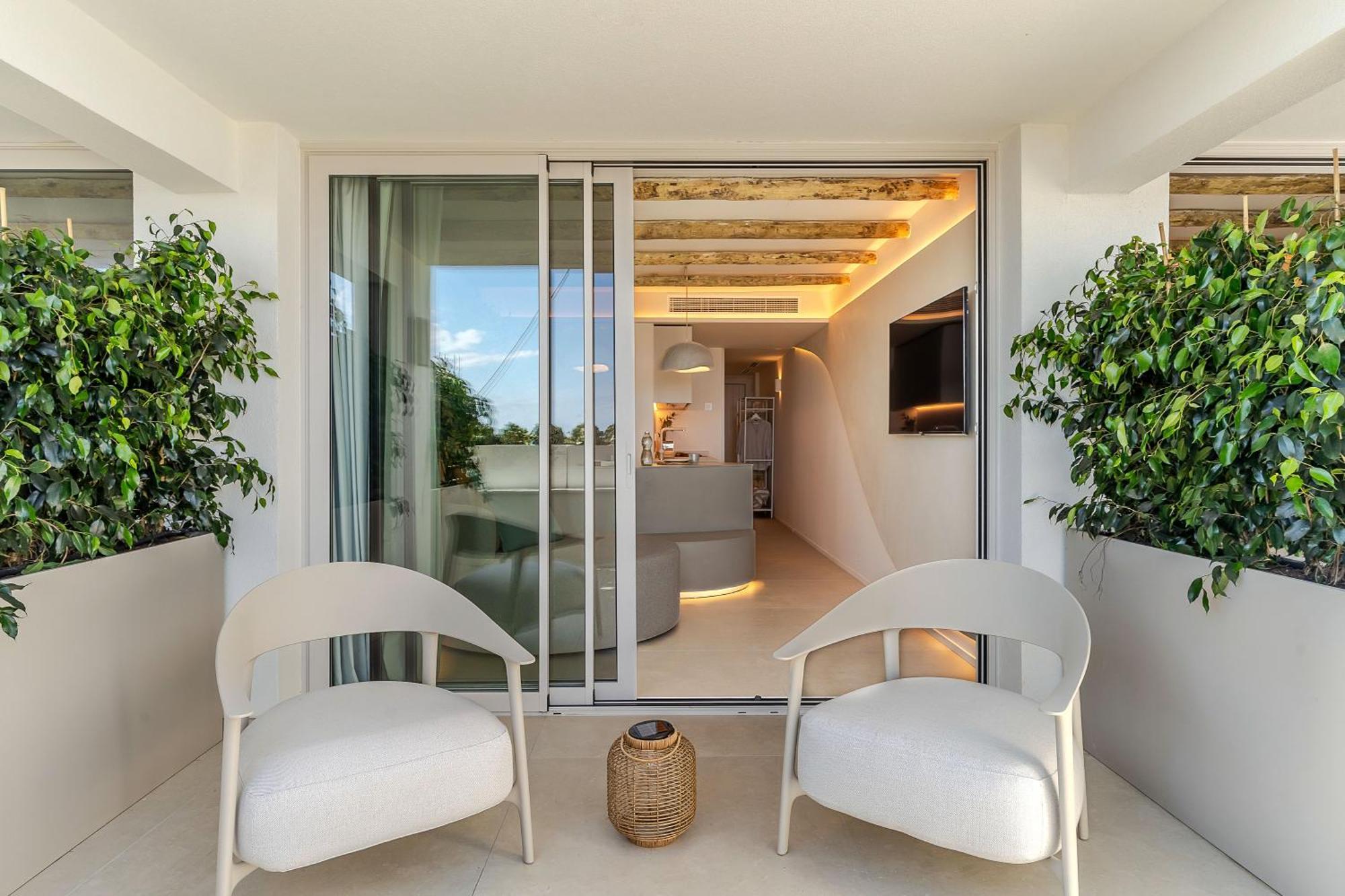 Apartamentos Azul Castelldefels Luaran gambar