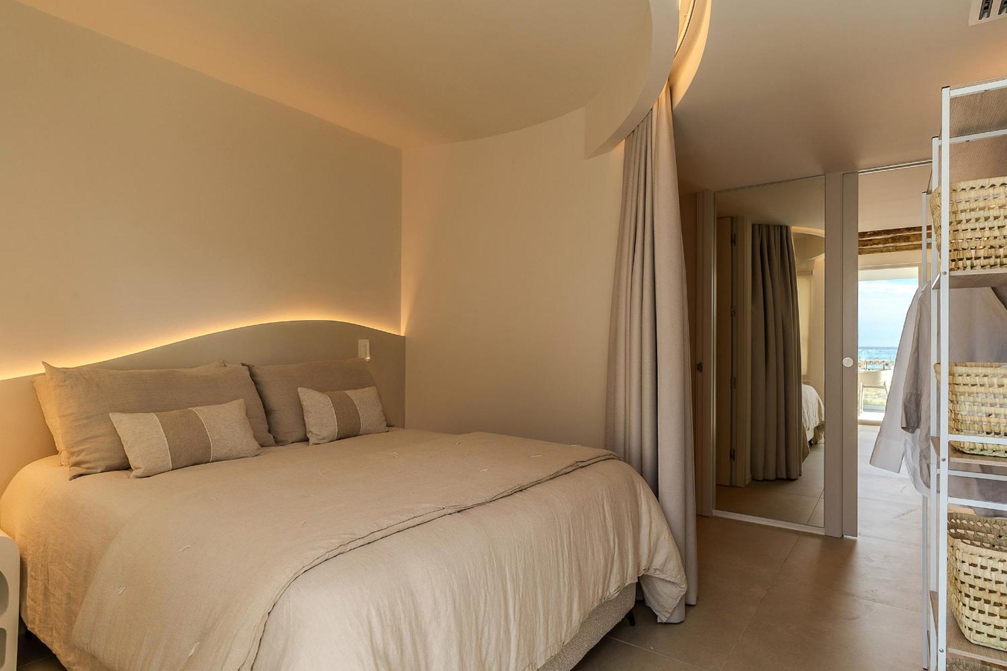Apartamentos Azul Castelldefels Luaran gambar